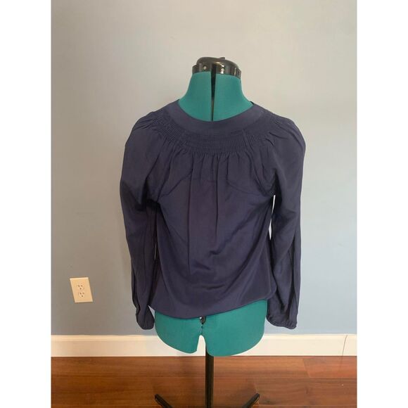 Lilly Pulitzer Elsa Silk Navy Blouse, size XS - Picture 4 of 7